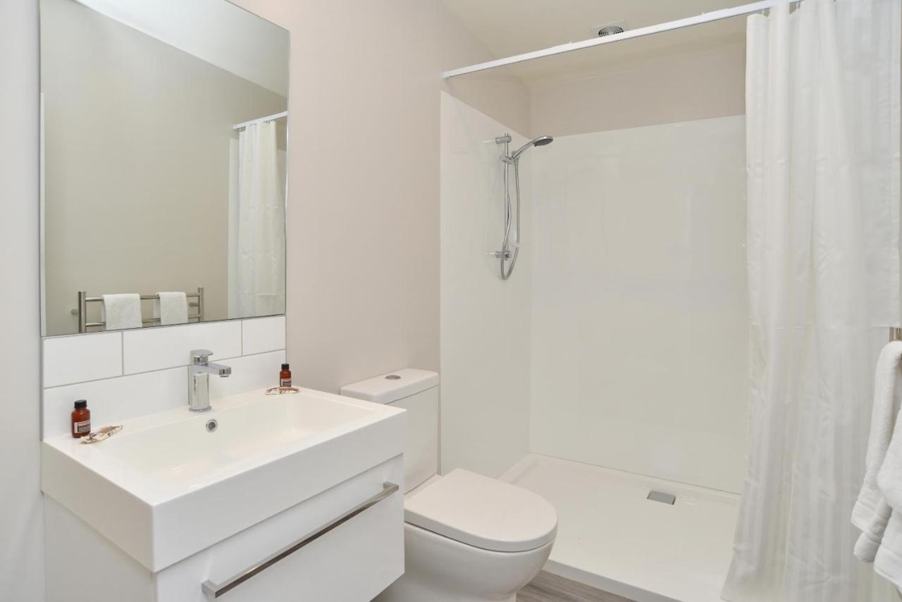 Albemarle Villa - Christchurch Holiday Homes Экстерьер фото